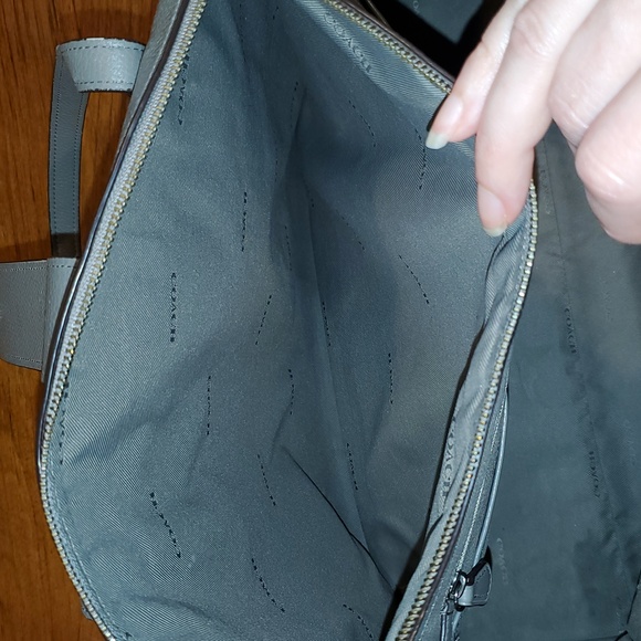 Coach Turnlock Charlie Carryall Bag - Picture 15 of 16